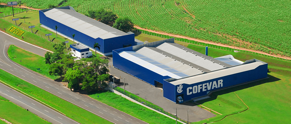 Vista aérea da unidade industrial COFEVAR na Rodovia Washington Luís, em Catanduva